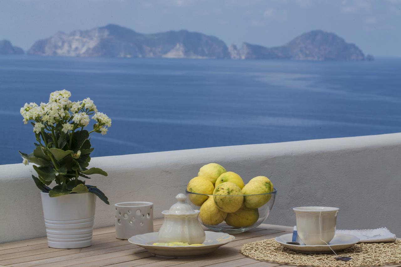 Maridea Casa Vacanza- Le Alcove Sul Mare Suites Ponza Exteriér fotografie