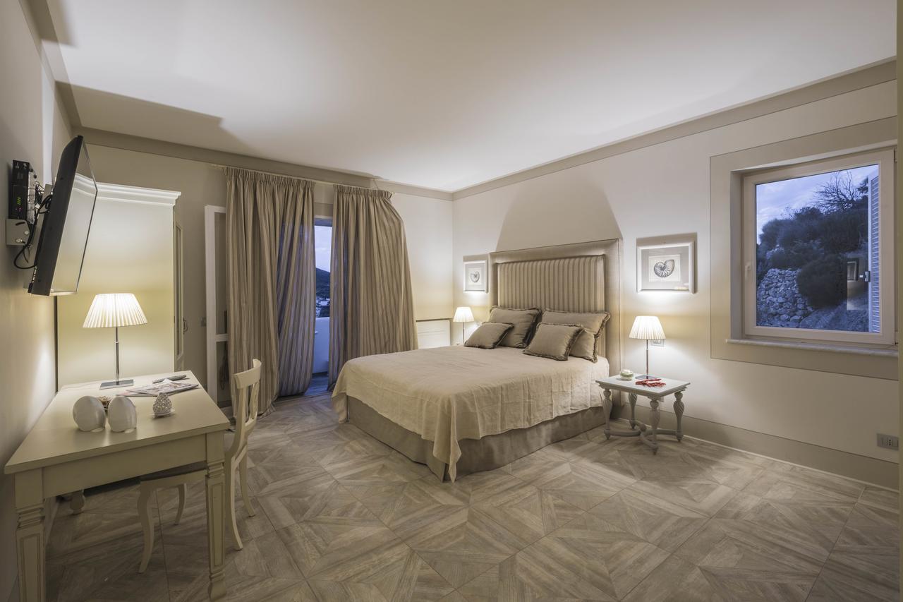 Maridea Casa Vacanza- Le Alcove Sul Mare Suites Ponza Exteriér fotografie